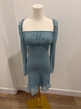 Aritzia Wilfred Smocked blue Square-Neck Long Sleeve Mini Dress size small